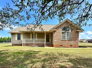 374 Grassy Pond Rd, Gaffney, SC 29341