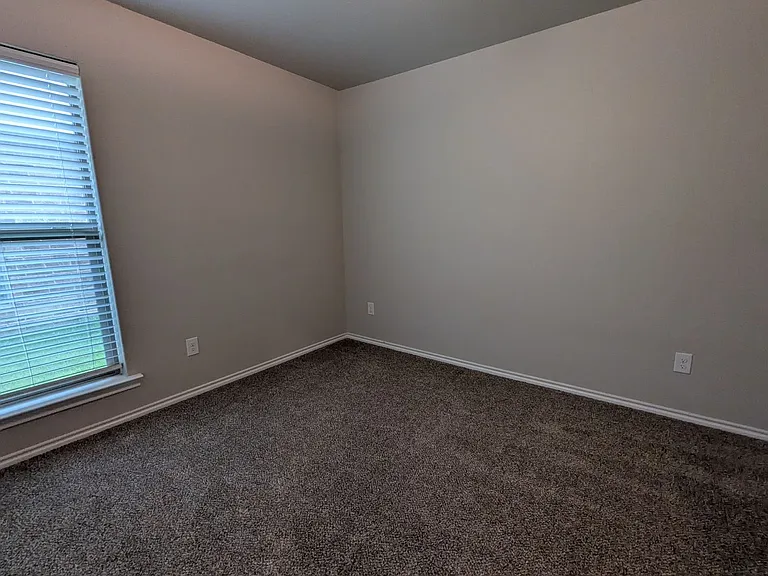 13311 Avenue V — Photo 12