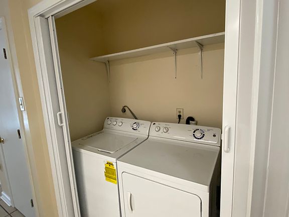 4th image of 4425 Tabony St APT D