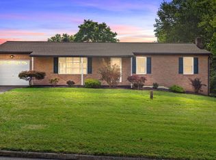 2 Seasons Dr, Dillsburg, PA 17019