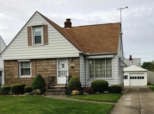 8222 Manorford Dr, Parma, OH
