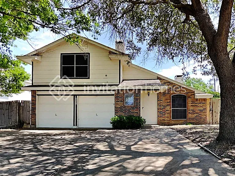 1304 Brookmeadow Ct — Photo 1