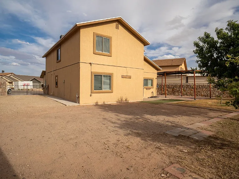 7041 Falling Leaf Cir — Photo 30