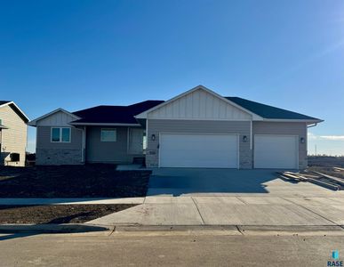 7105 E Syracuse St, Sioux Falls, SD, 57110
