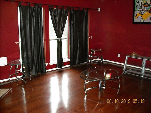 4th image of 13111 Newberry St