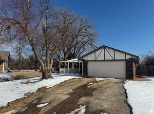 12260 SW 10th St, Yukon, OK 73099