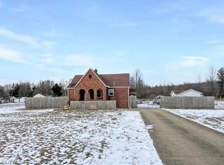 4242 McCartney Rd, Lowellville, OH 44436