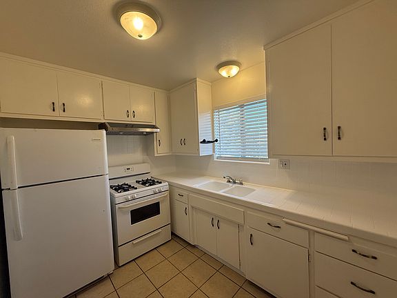 4th image of 11893 Truro Ave APT 9