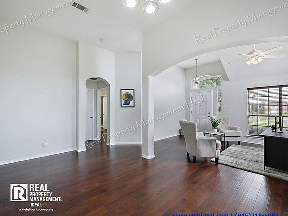 3rd image of 4207 Osborn Rd
