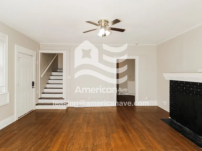 50347_003_wm_-_living_room_13461761.jpg