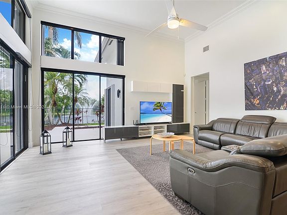2nd image of 3031 Birkdale