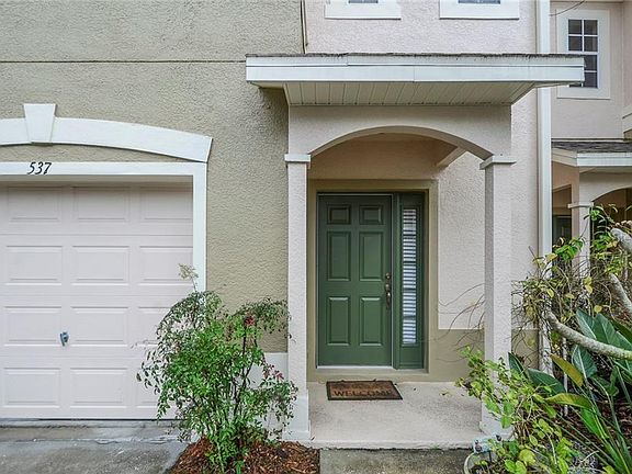 3rd image of 537 Pinebranch Cir