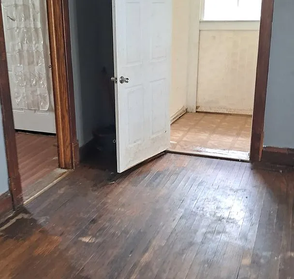 124 Hall St — Photo 5