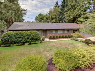 6015 SW Arrow Wood Ln, Portland, OR 97223