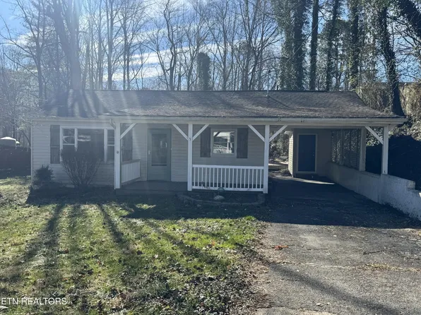 307 Devaney Ln, Oliver Springs, TN 37840