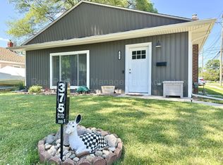 375 Roth Blvd, Clawson, MI 48017