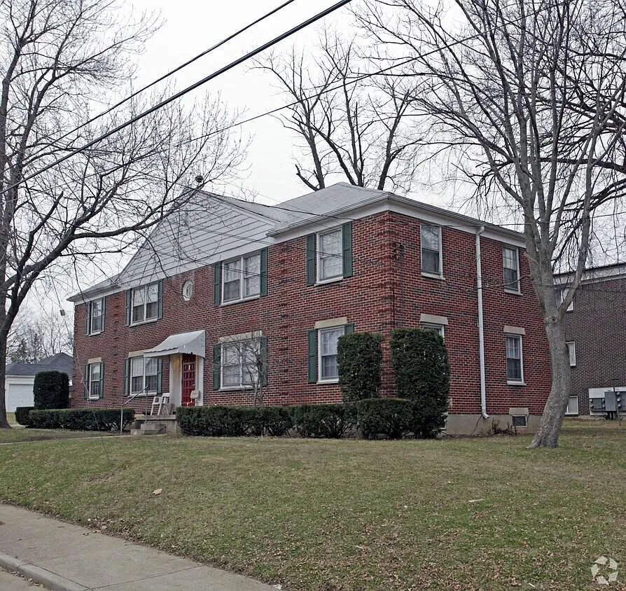 2 bed, 900 sqft, $900 — Photo 1