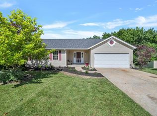 1010 Haversham Ct, Saint Charles, MO 63304