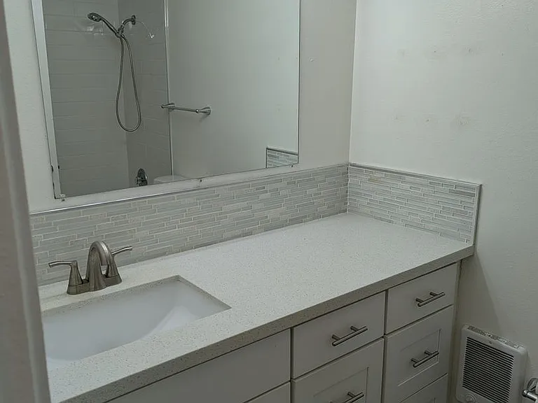 Erawan Apartments — Photo 4