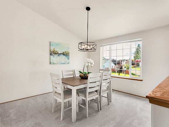 4th image of 16819 117th Avenue Ct E