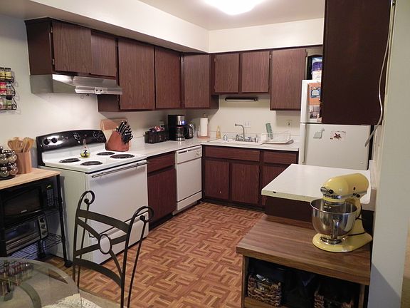3rd image of 306 S Kendall Ave APT 34