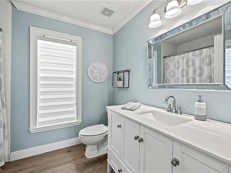 1015 Tivoli Ln — Photo 22