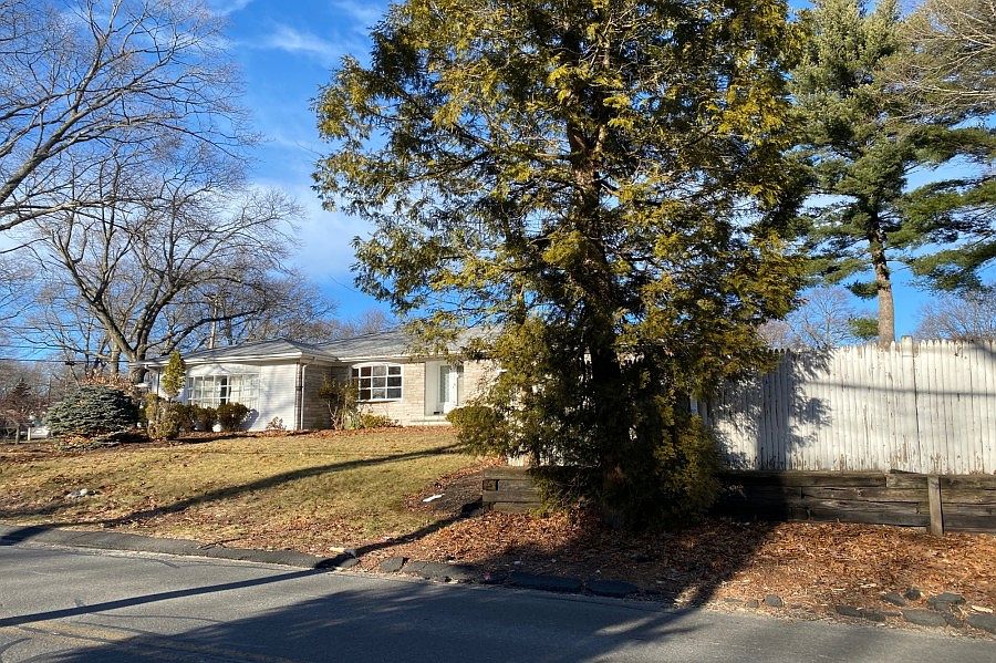 109 Cobble Hill Rd, Lincoln, RI 02865 Zillow