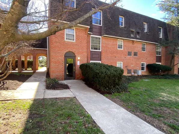 4000 Gypsy Ln Unit 520, Philadelphia, PA 19129