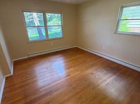 418 Pear St, Scranton, PA