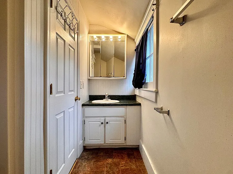 111 Washington Ave — Photo 23