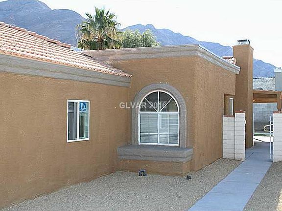 3rd image of 2270 Ray Kanel Dr