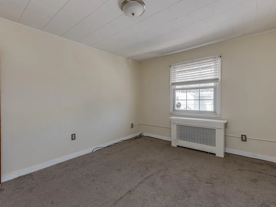2 Miner St #2