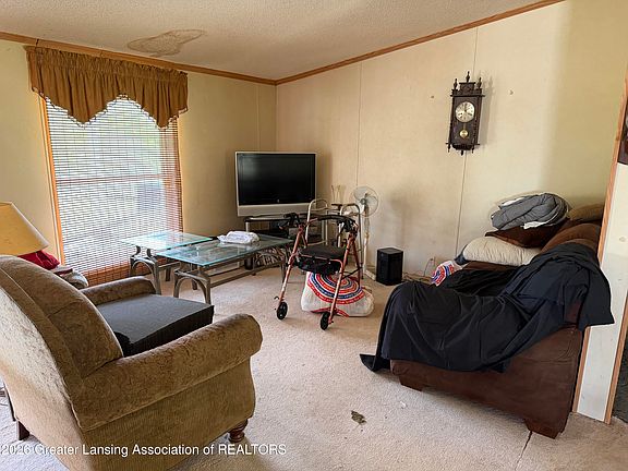 2nd image of 359 Pontius Rd SE
