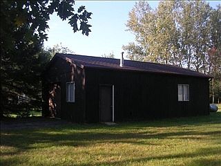 2nd image of 3913 Hackett Rd