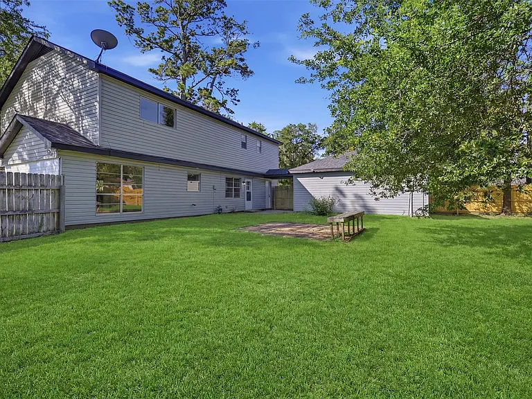 3930 Cypress Hill Dr — Photo 5