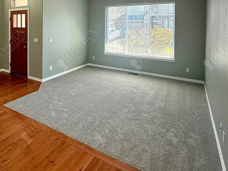 60974 Snowbrush Dr — Photo 3