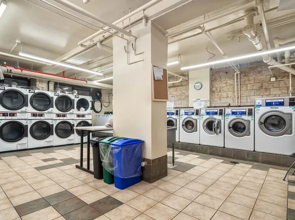 345 West 58th Street 12R image 20 of 20