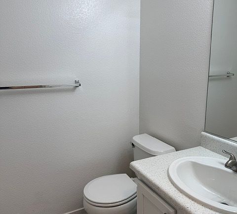 3rd image of 809 Desert Oak Ct #0