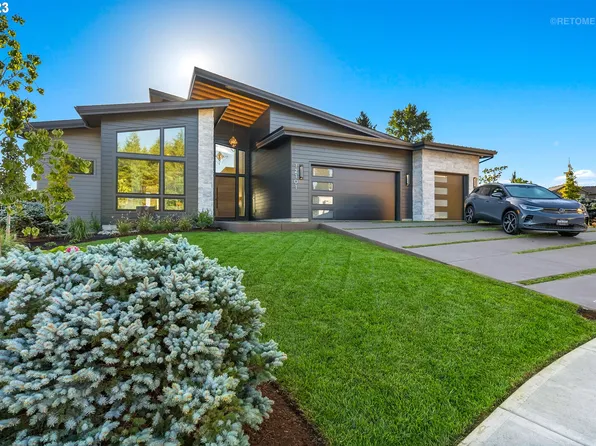 12101 NW 20th Ave, Vancouver, WA 98685