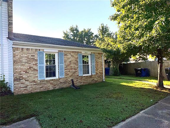 4th image of 702 Brook Meadow Ct #1