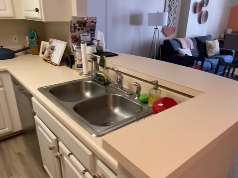 1101 Juniper St NE #916 — Photo 5