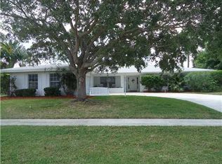 1742 SE Hondo Ave, Port Saint Lucie, FL 34952