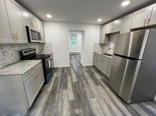 878 Mount Hope St #2, North Attleboro, MA 02760