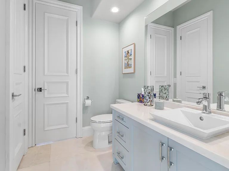 526 Point Ln — Photo 30