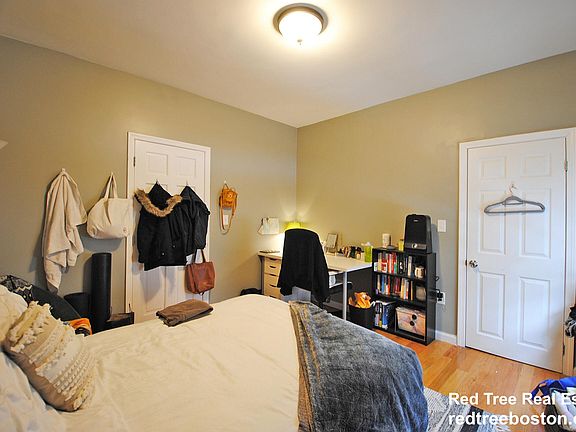 4th image of 294 Brookline St #294A