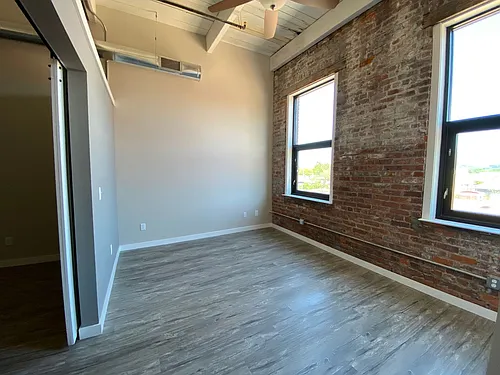 Floor plan 317
