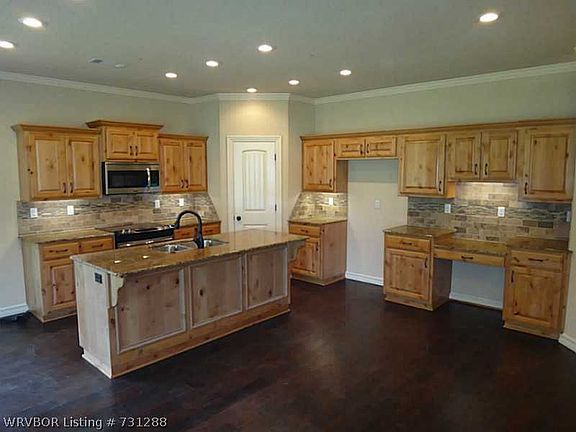 3rd image of 1078 S Rosella South Way S