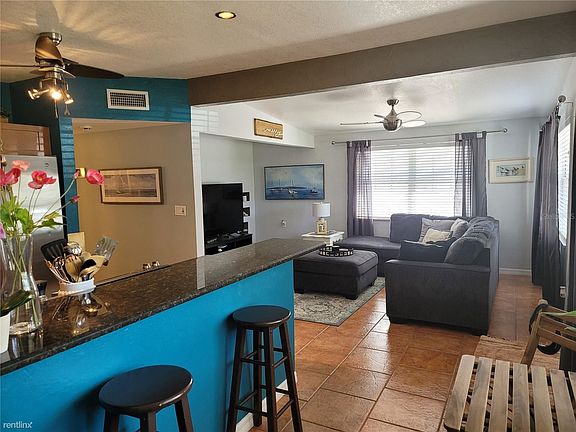 4th image of 5205R 55th Ave N