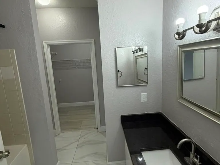 5953 Westgate Dr #1811 — Photo 32