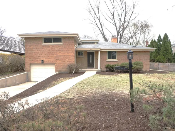 9215 Avers Ave, Evanston, IL 60203